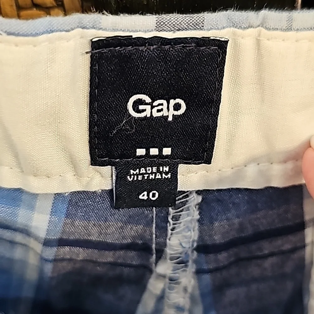 2 Pairs of Plaid Shorts - Picture 3 of 7